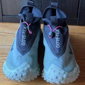 Nike ACG Mountain Fly